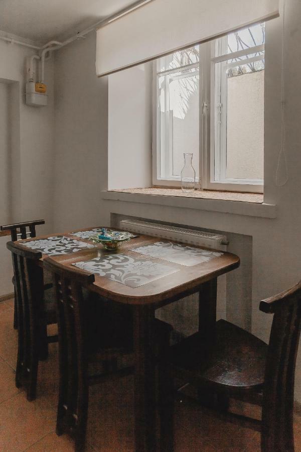Ugnies Kaukes Apartament Kestucio Gatve 17 Apartman Vilnius Kültér fotó