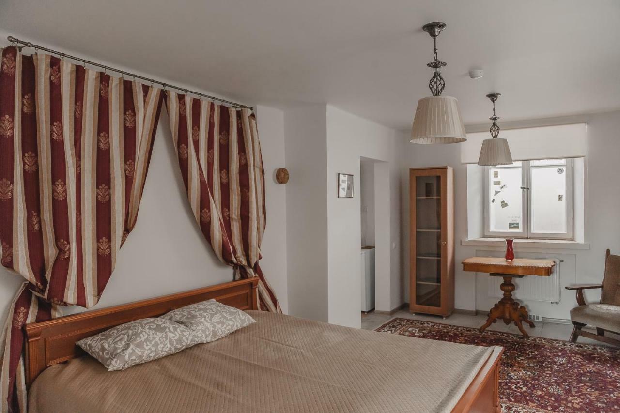 Ugnies Kaukes Apartament Kestucio Gatve 17 Apartman Vilnius Kültér fotó