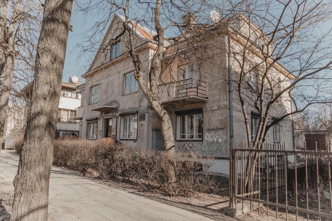 Ugnies Kaukes Apartament Kestucio Gatve 17 Apartman Vilnius Kültér fotó